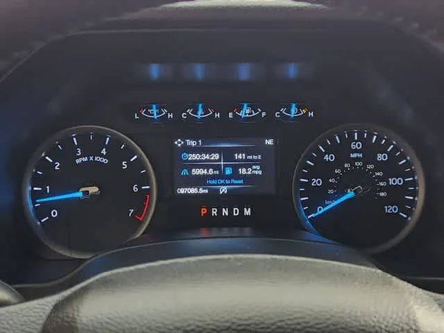 Used 2018 Oxford White Ford XLT image 16