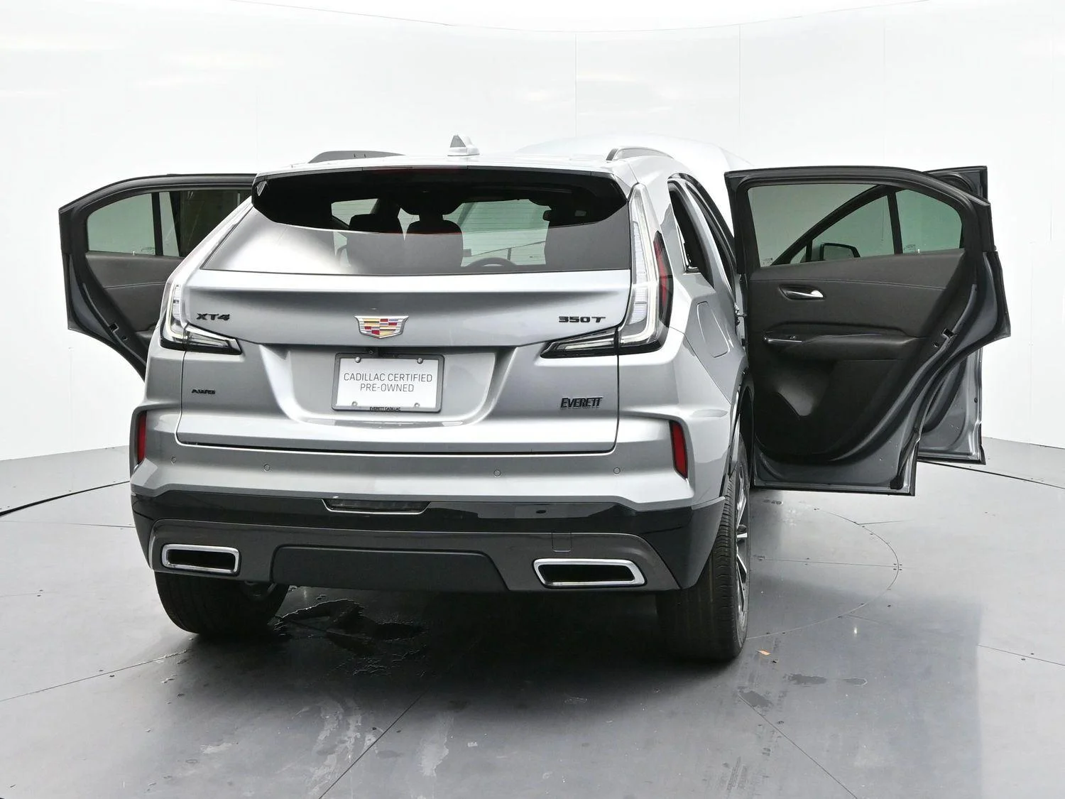 Used 2024 Argent Silver Metallic Cadillac Sport image 39