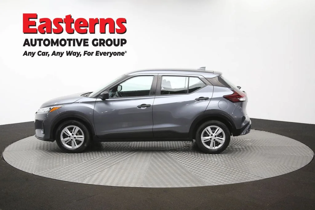 Used 2023 Gray Nissan S image 58