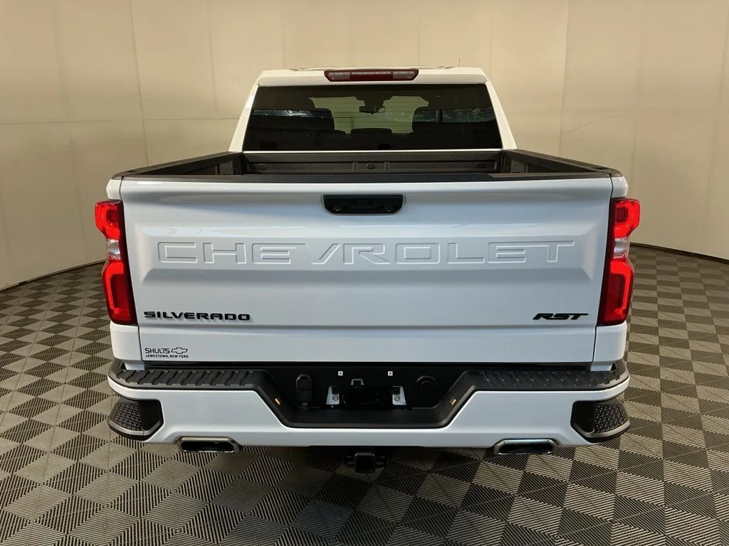 Used 2024 White Chevrolet RST image 9