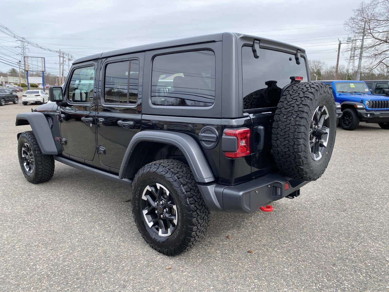 Certified Used 2025 Black Clearcoat Jeep Rubicon image 6