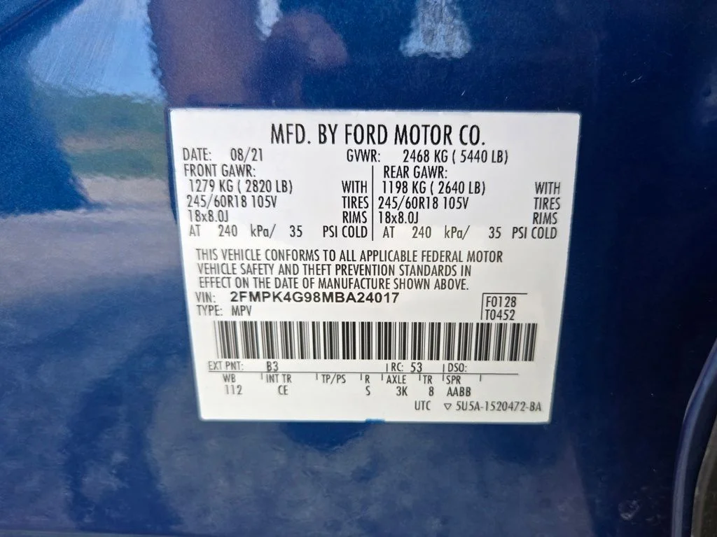 Used 2021 Blue Ford SE image 29