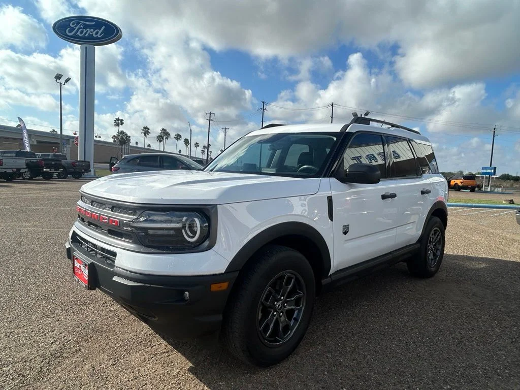 Used 2022 White Ford Big Bend image 3