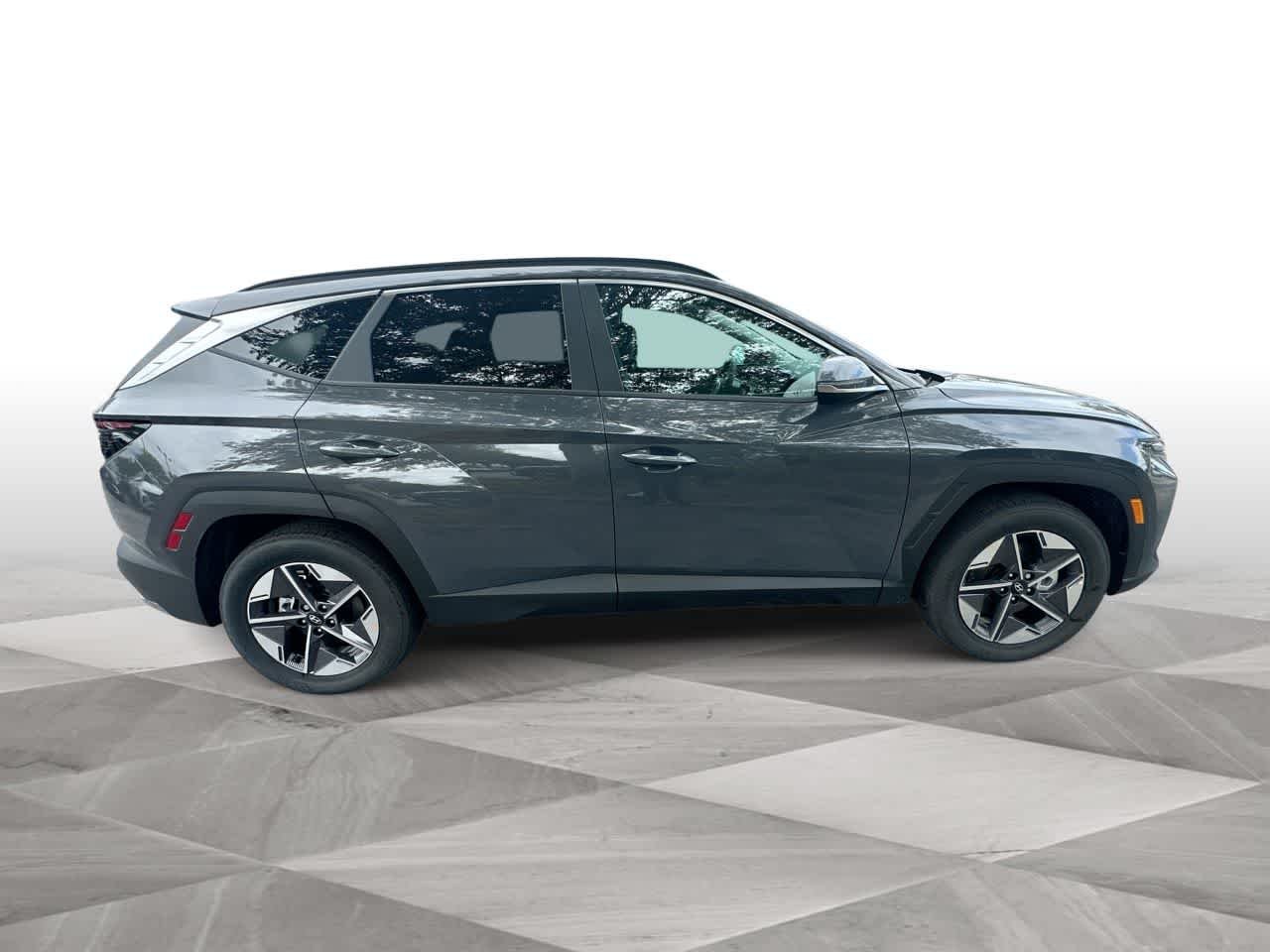 New 2026 Ecotronic Gray Hyundai SEL Premium FWD image 9