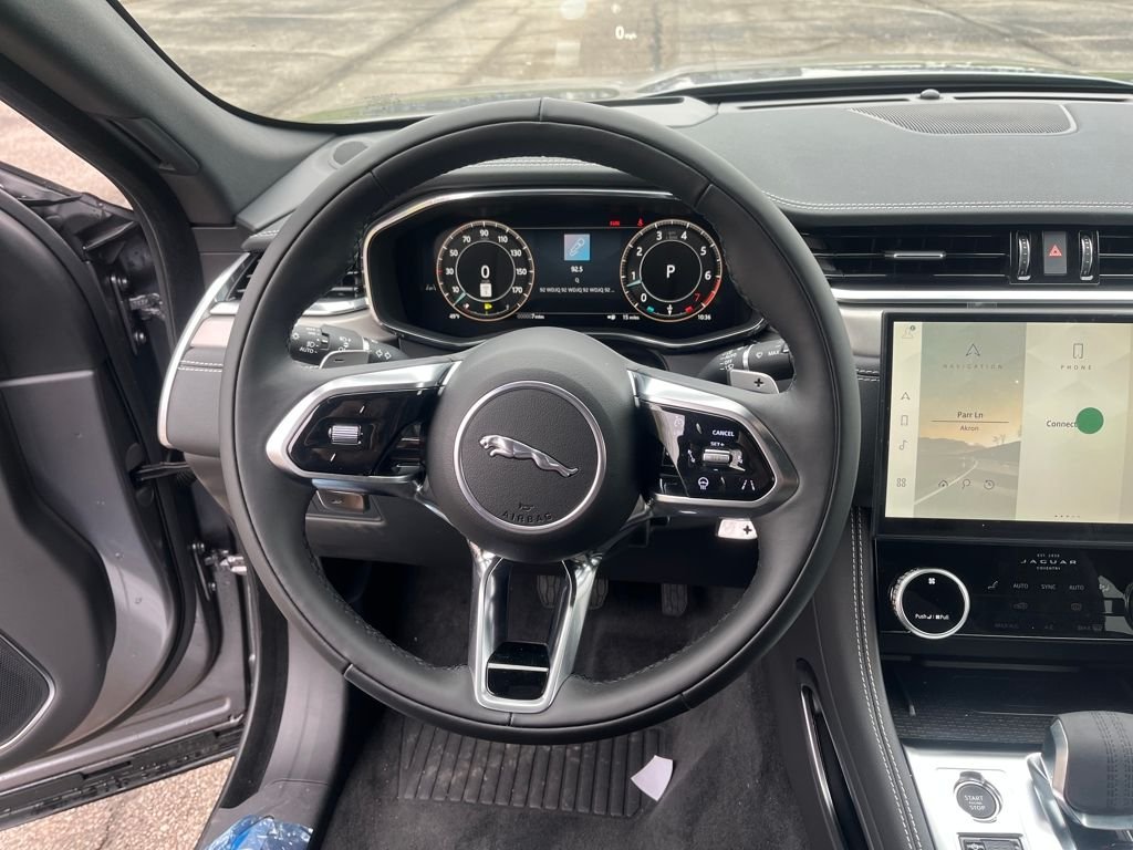 New 2026 Eiger Grey Jaguar P250 R-Dynamic S image 13