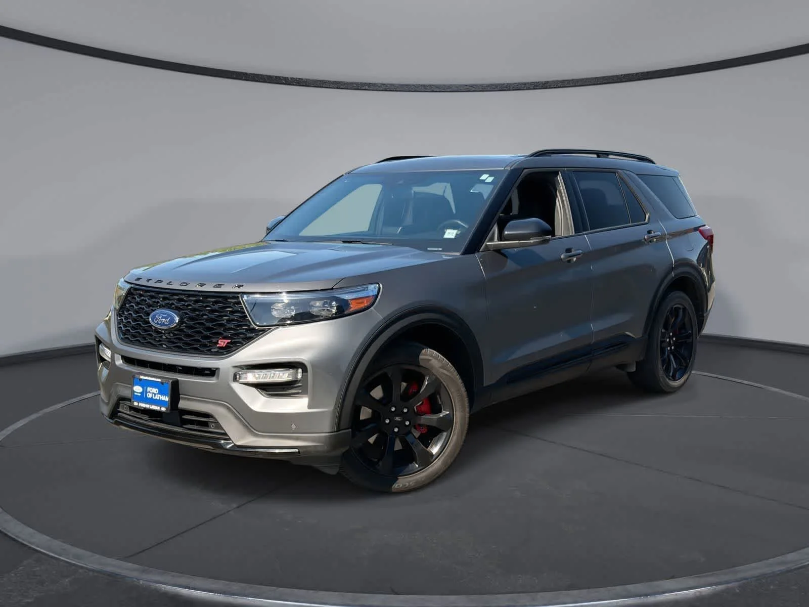 2024 Ford Explorer ST 4WD's photo