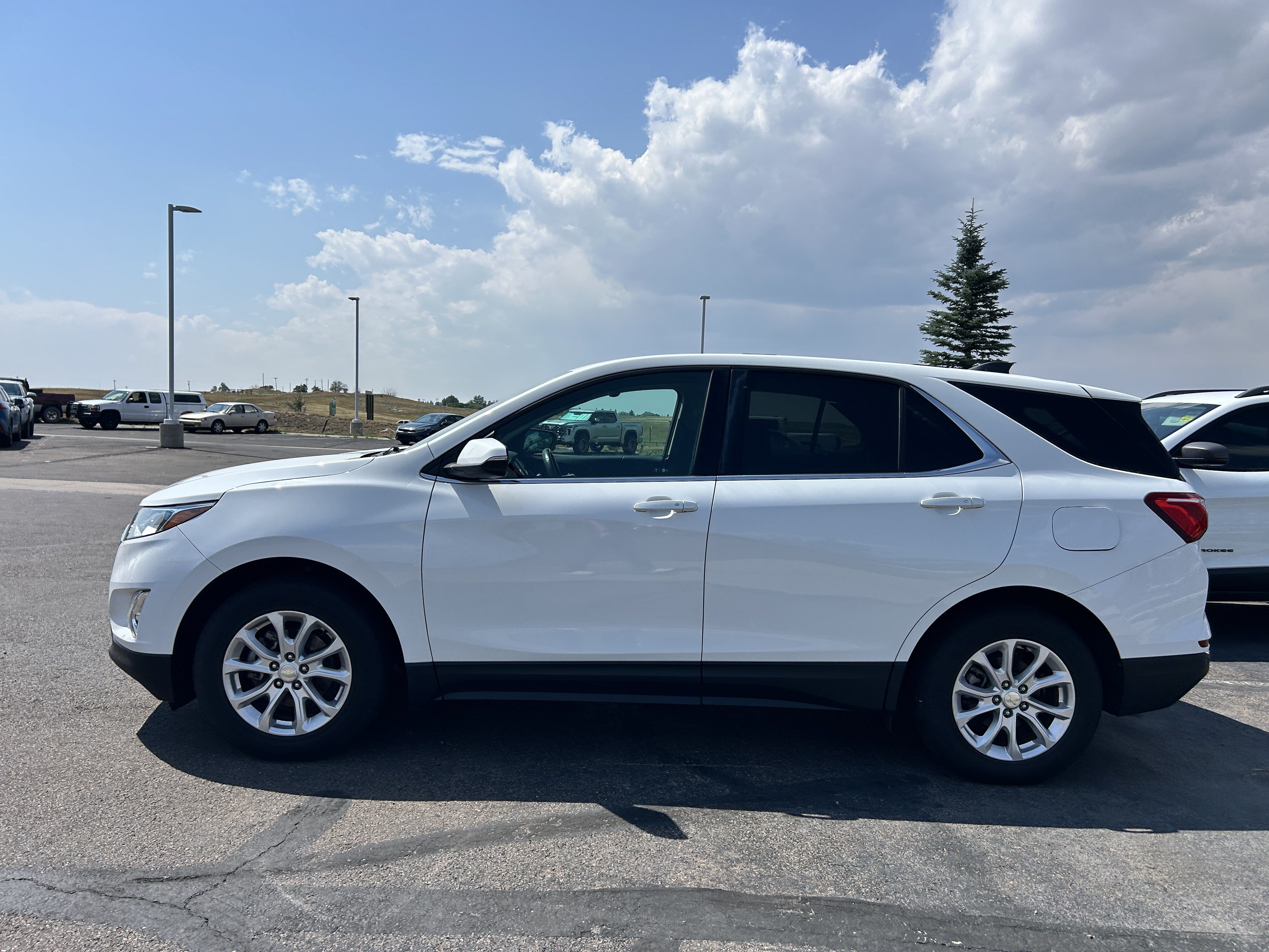 Used 2018 Summit White Chevrolet LT image 2