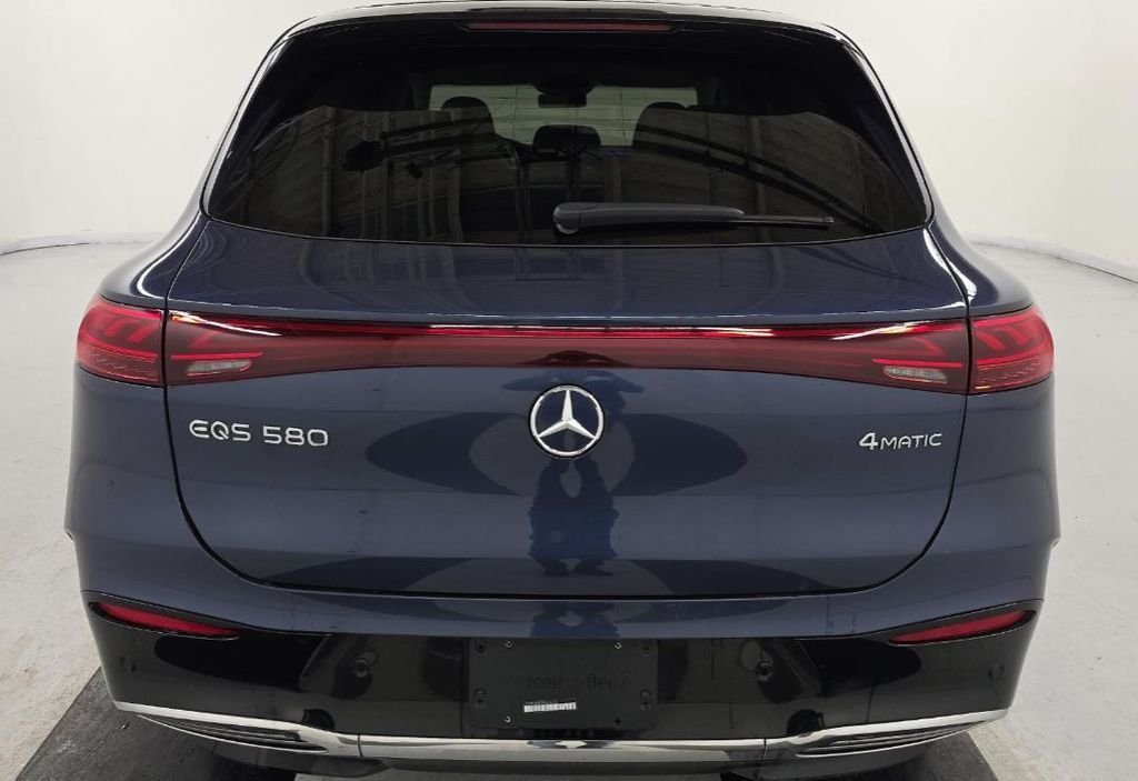 Used 2023 Blue Mercedes-Benz 580 image 5