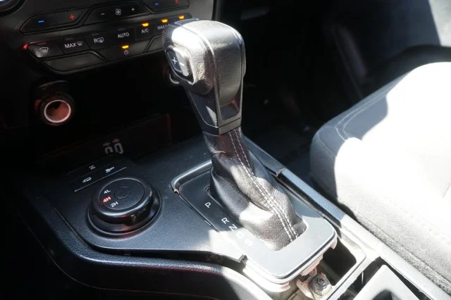 Used 2023 BLACK Ford XL image 28