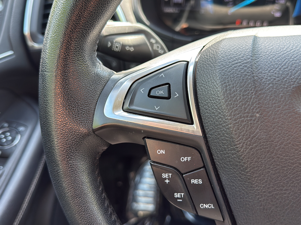 Used 2022 Silver Ford Titanium image 9