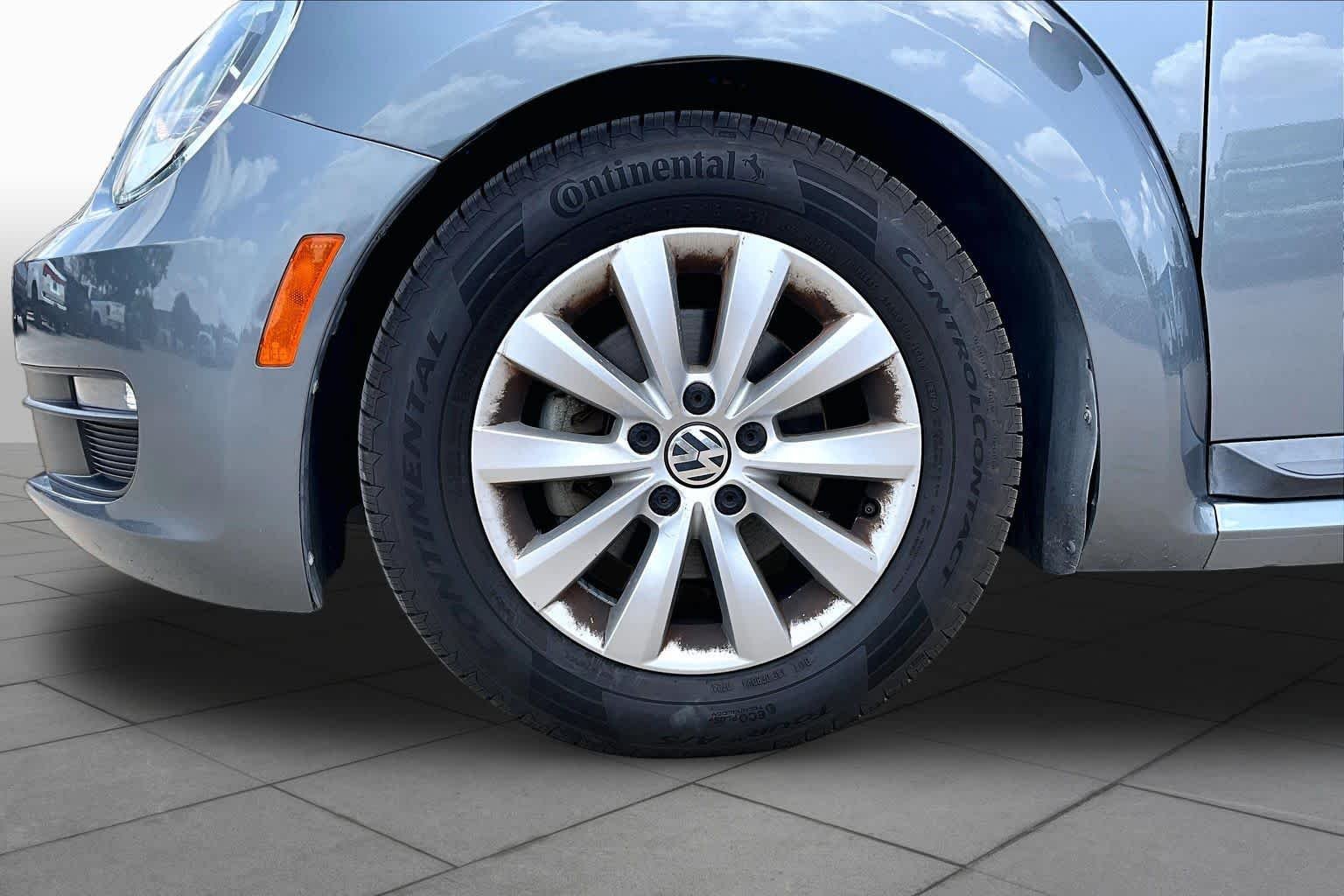 Used 2016 Platinum Gray Metallic Volkswagen 1.8T Fleet Edition image 11