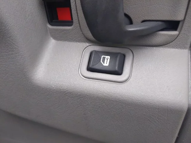 New 2025 Summit White GMC 1WT image 39