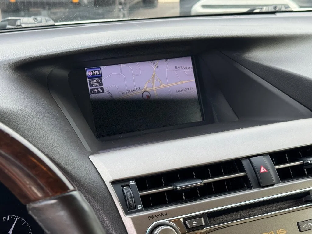 Used 2013 White Lexus 350 image 24
