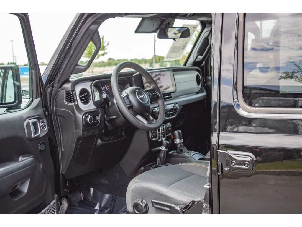 Used 2024 Black Clearcoat Jeep Sport S image 25