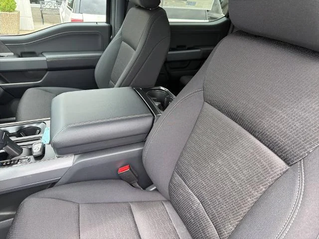 New 2026 Carbonized Gray Metallic Ford XLT image 34