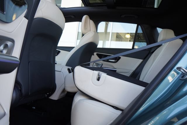 New 2026 Verde Silver Metallic Mercedes-Benz GLC 300 image 64