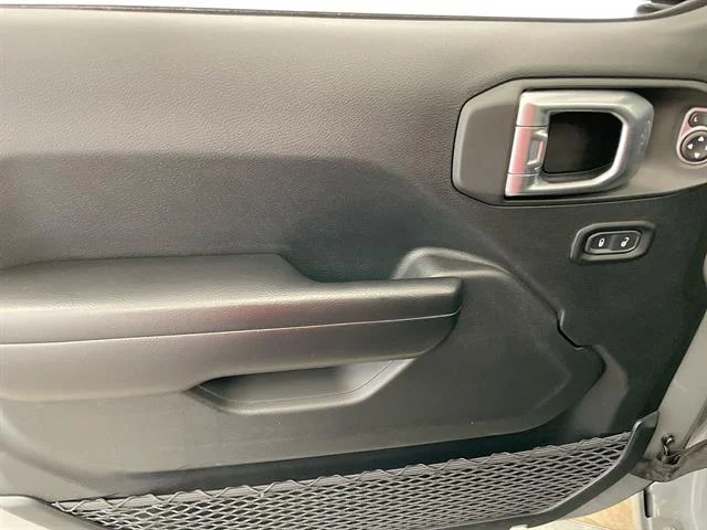Used 2021 GRAY Jeep Sport image 23