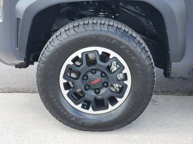 Used 2026 Black Toyota TRD Off Road 4x4 Double Cab 5 ft. box image 10