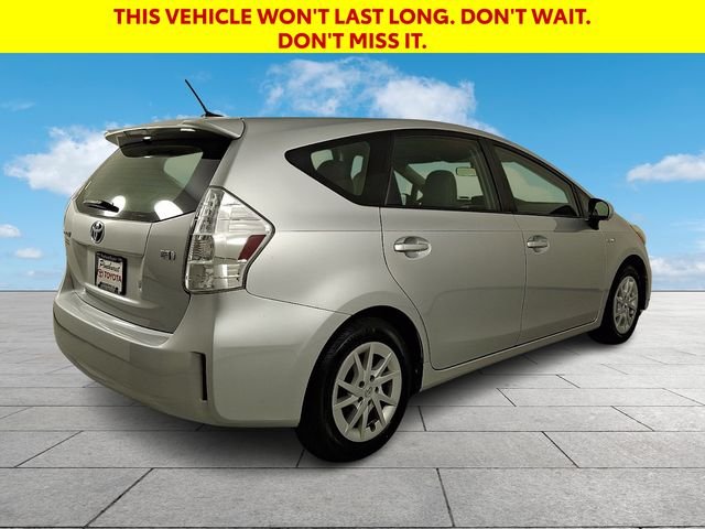Used 2014 Silver Toyota Three image 8