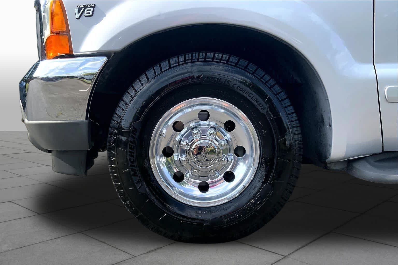 Used 2001 Platinum Ford XLT image 10