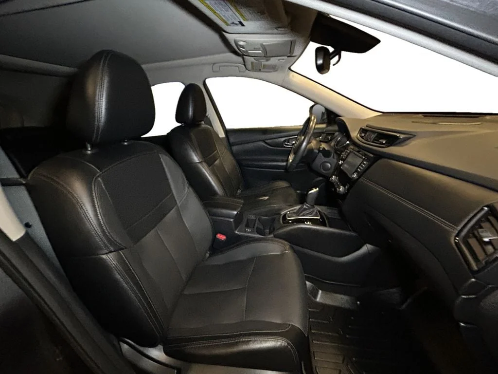 Used 2017 Gun Metallic Nissan  image 16