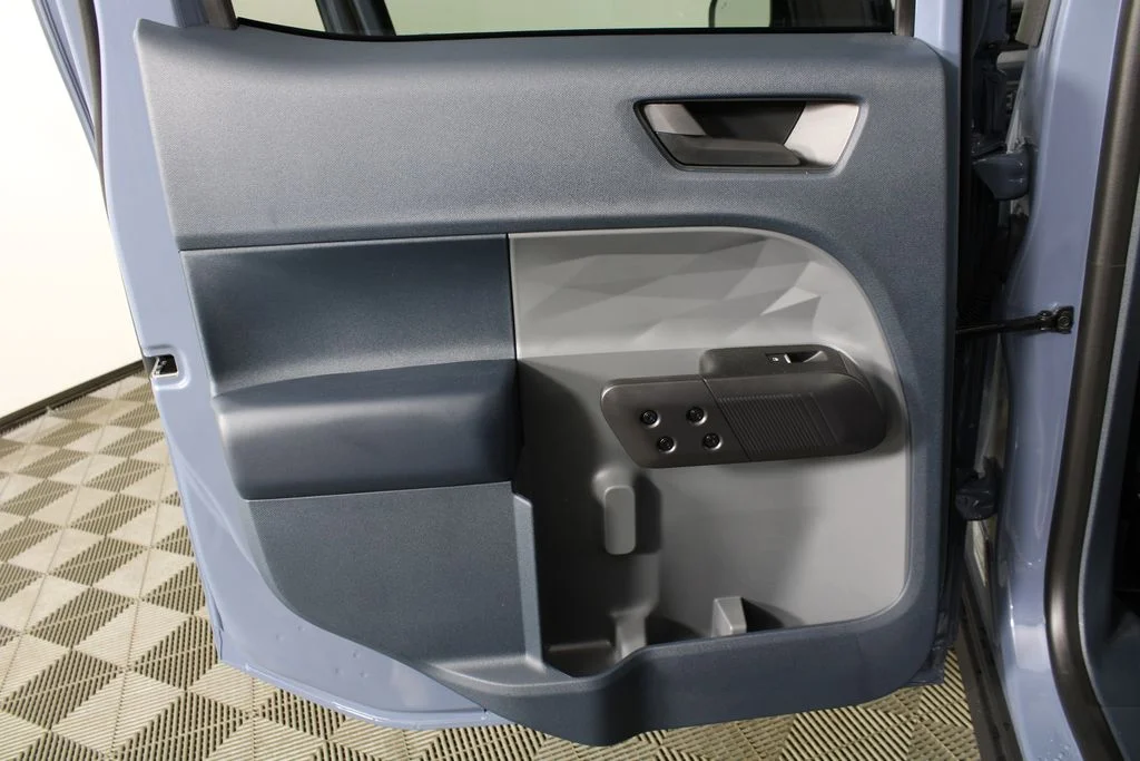 New 2026 Azure Gray Metallic Tri-Coat Ford XLT image 11