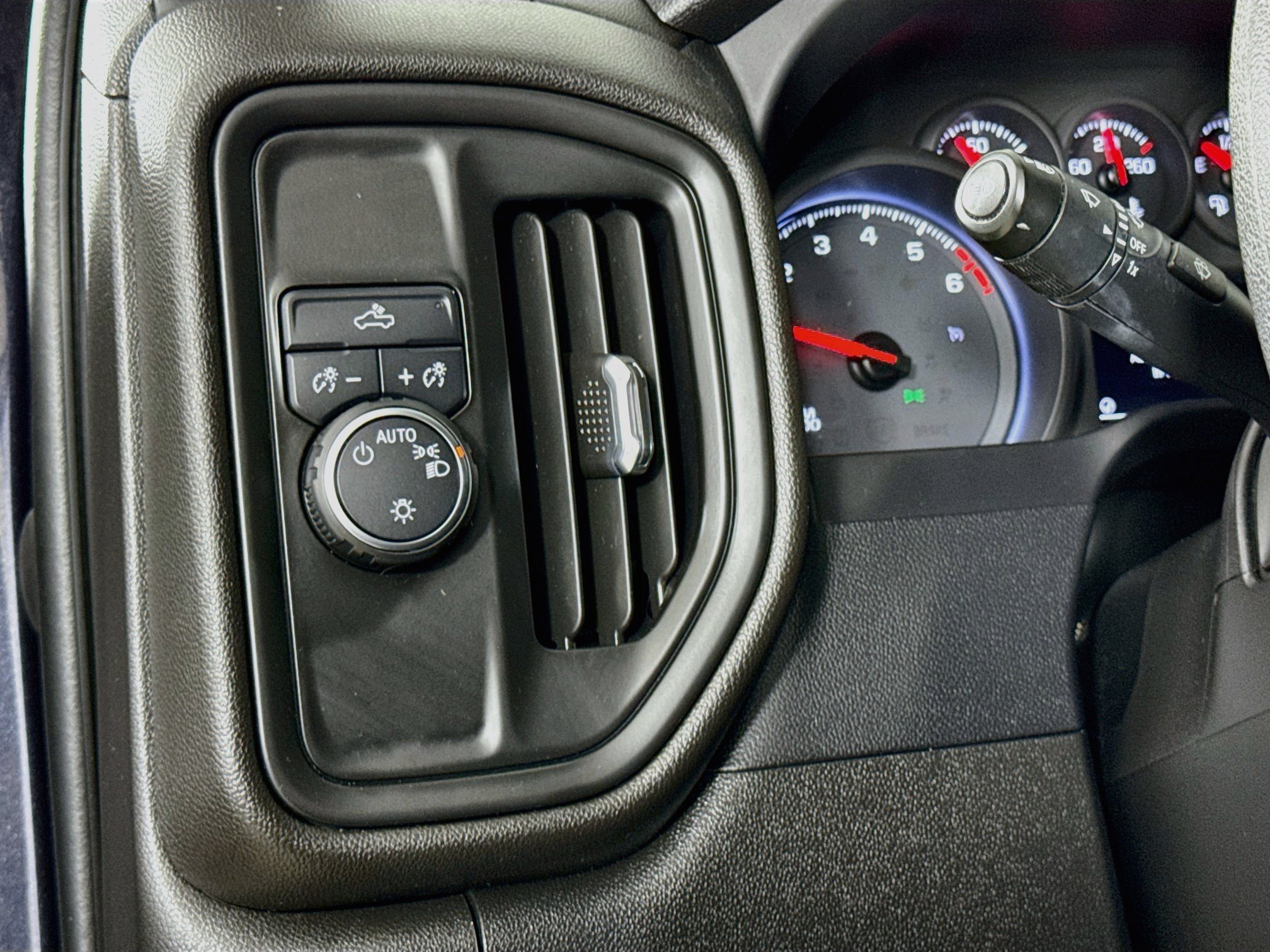 Used 2022 DARK ASH METALLIC Chevrolet Custom image 12