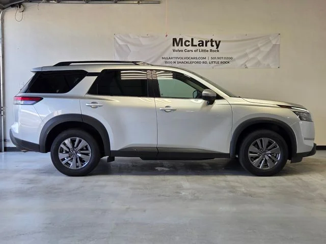 Used 2025 Silver Nissan SV image 26