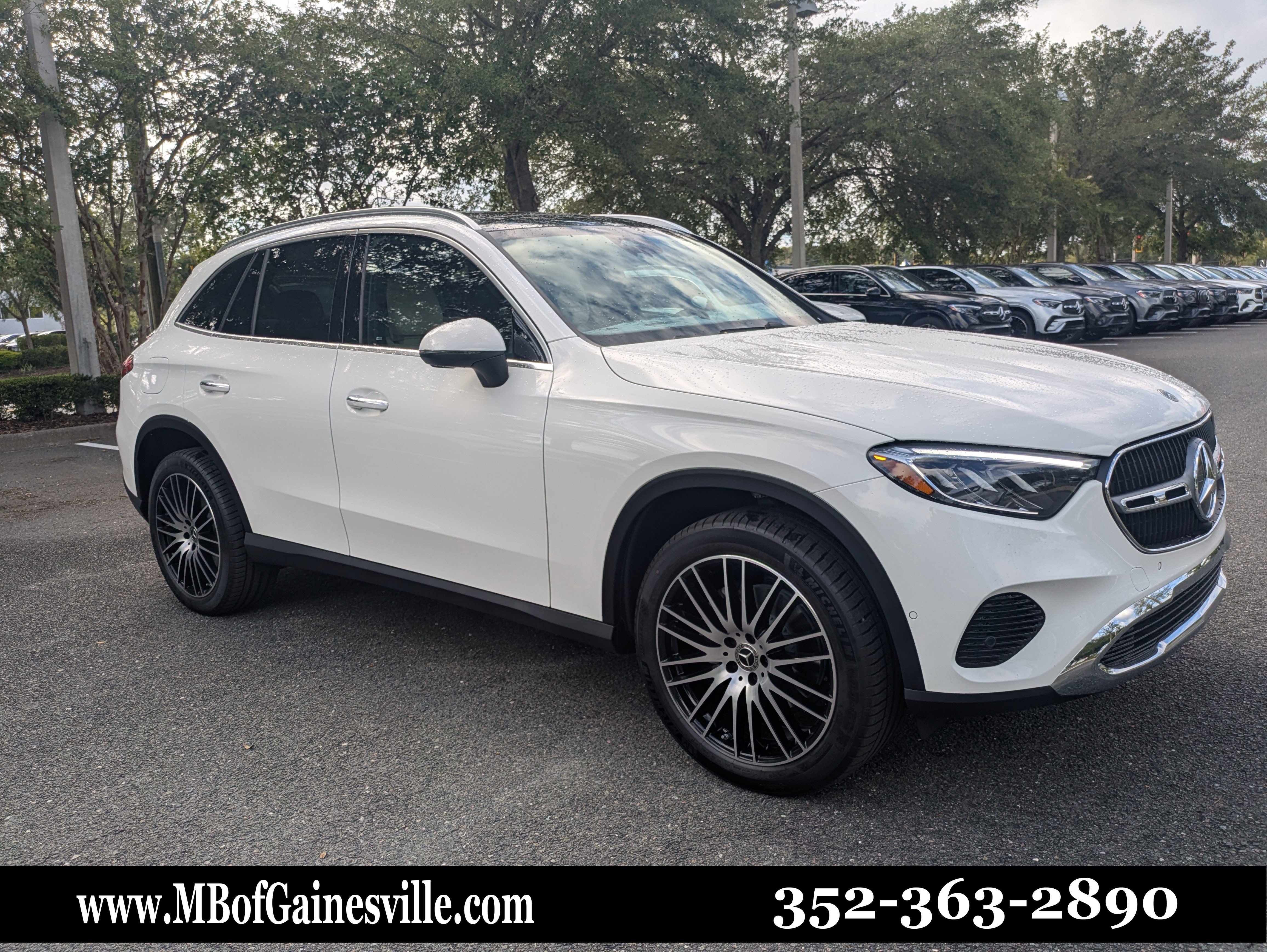 New 2026 Polar White Mercedes-Benz GLC 300 image 28