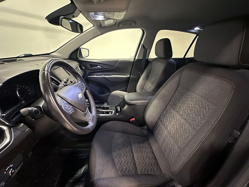 Used 2022 Gray Chevrolet LT image 3