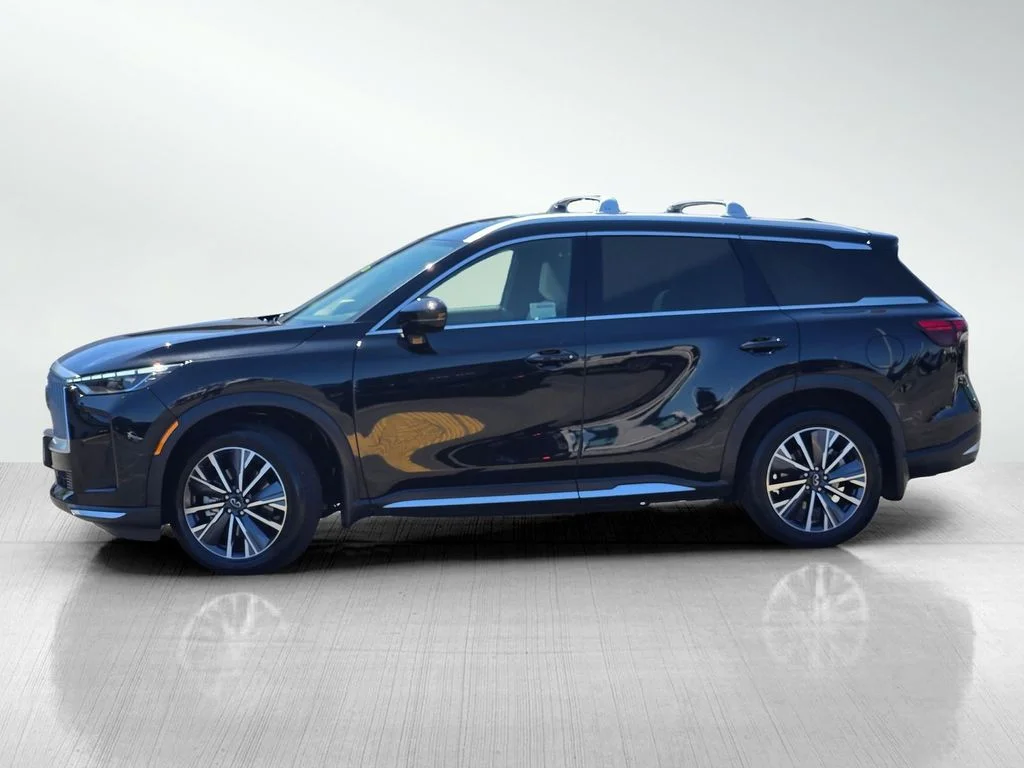 Used 2026 Mineral INFINITI LUXE image 7