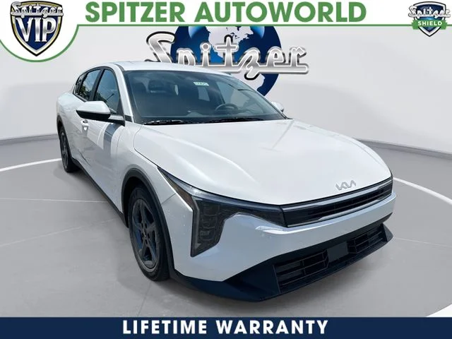 2026 Kia K4 LXS AT's photo