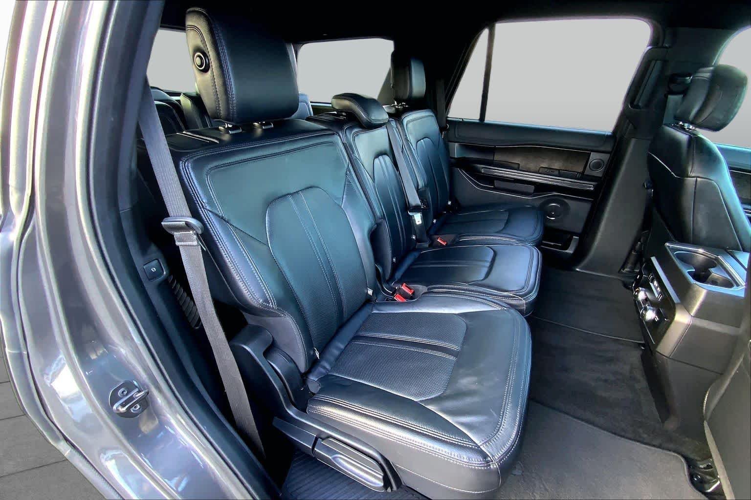 Used 2019 Magnetic Ford Limited image 19