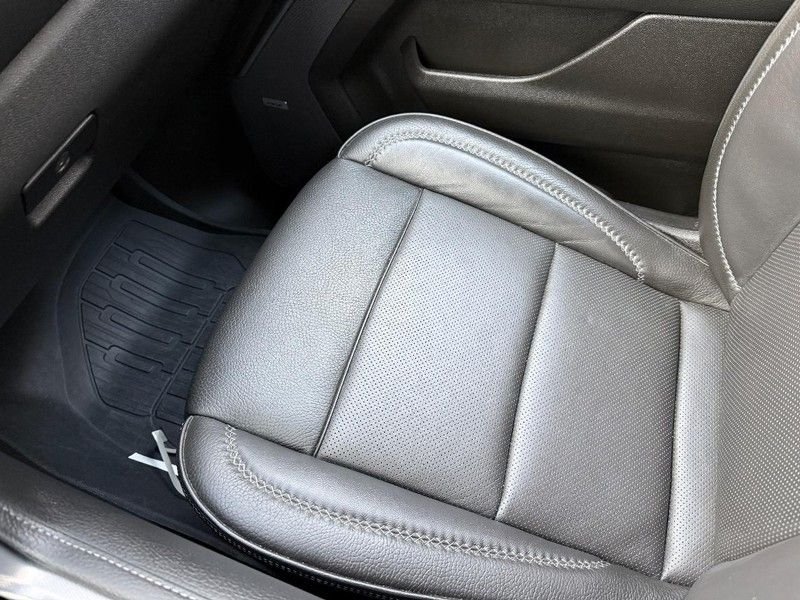 2023 GMC Yukon XL Denali - Photo 28
