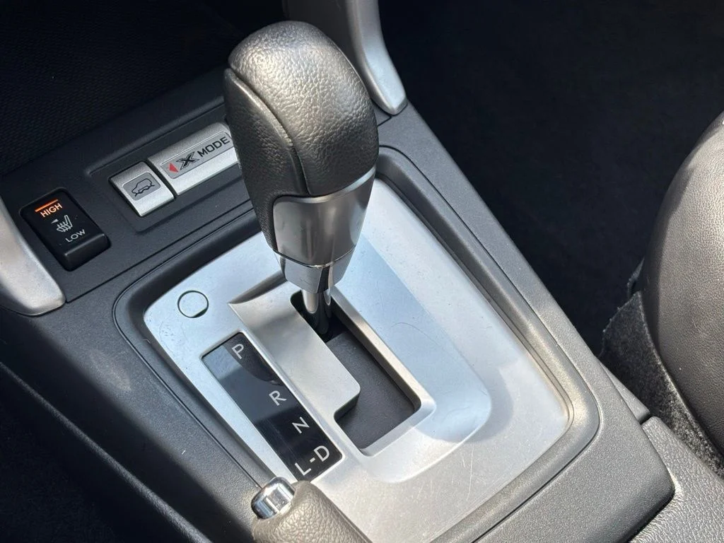 Used 2017 Silver Subaru 2.5i Limited image 33