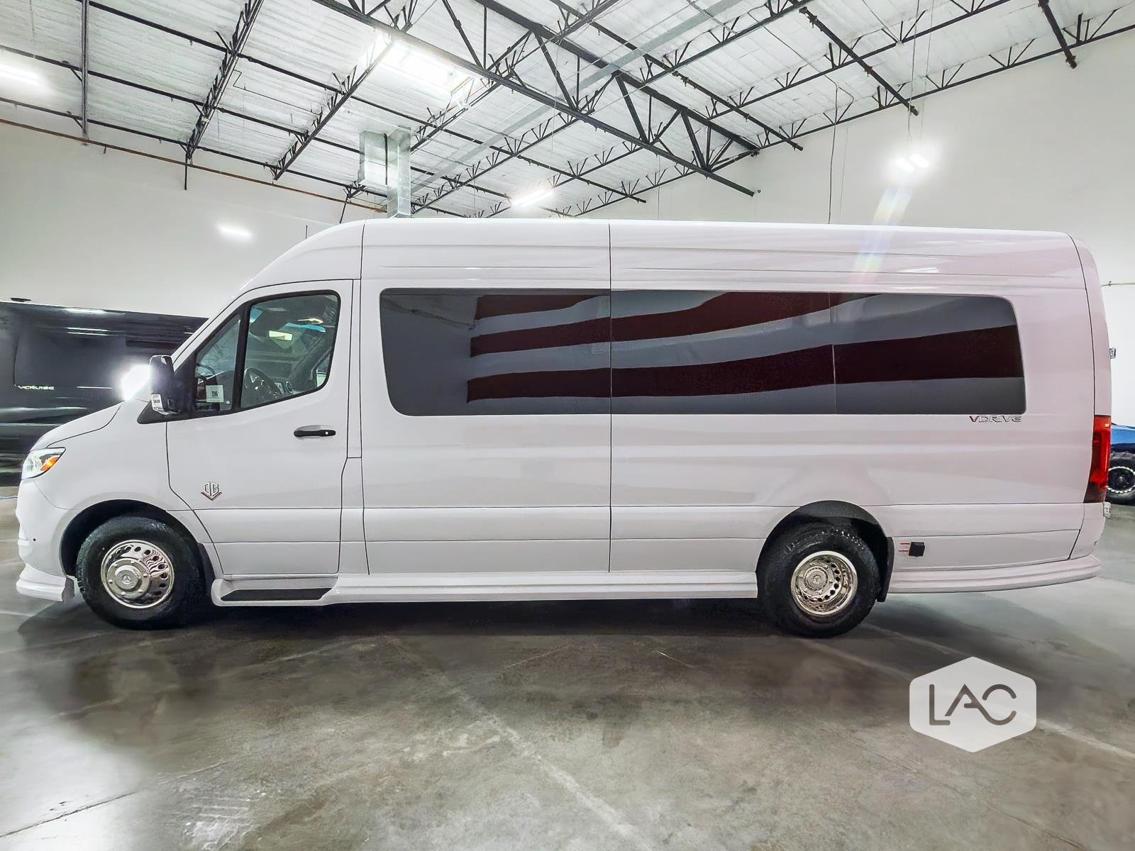 New 2027 WHITE OGV LUXURY COACH 170EXT image 26
