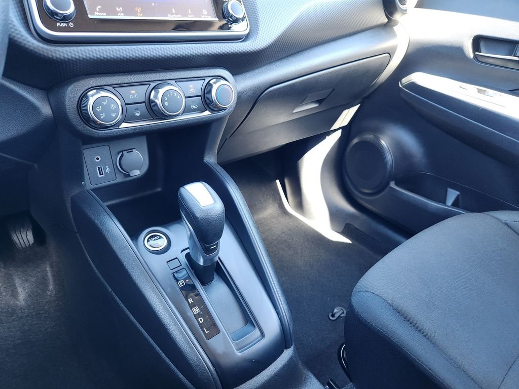 Certified Used 2025 White Nissan S image 15