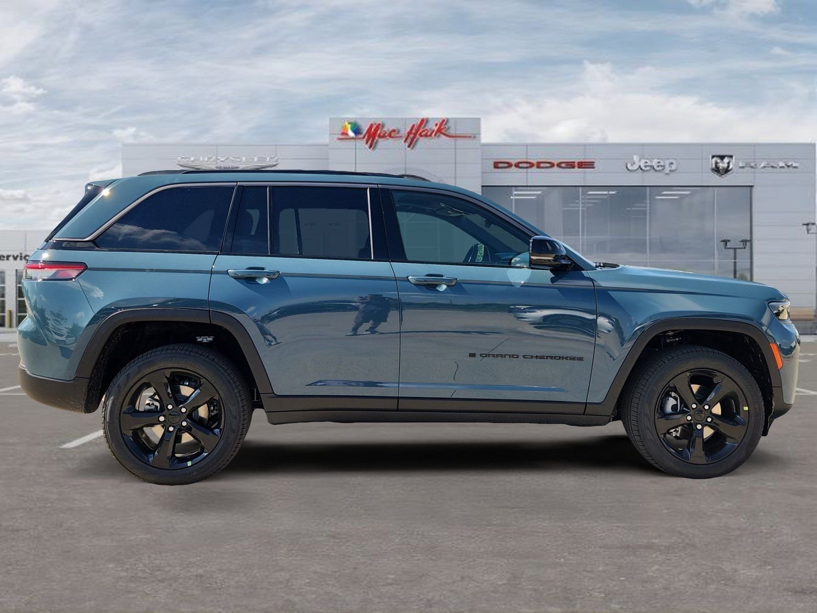 New 2026 Steel Blue Exterior Paint Jeep Limited image 6