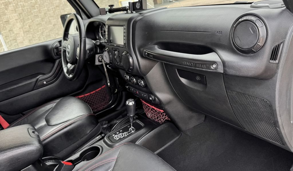 Used 2018 Gray Jeep Unlimited Rubicon image 25