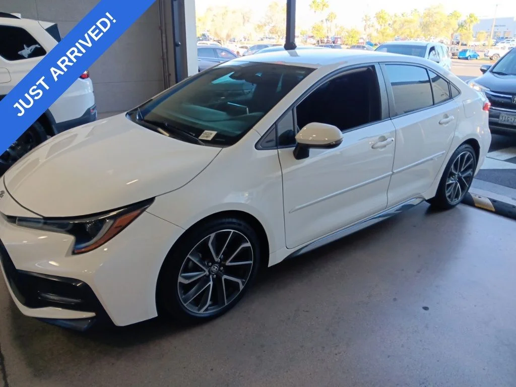 2020 Toyota Corolla SE AT's photo