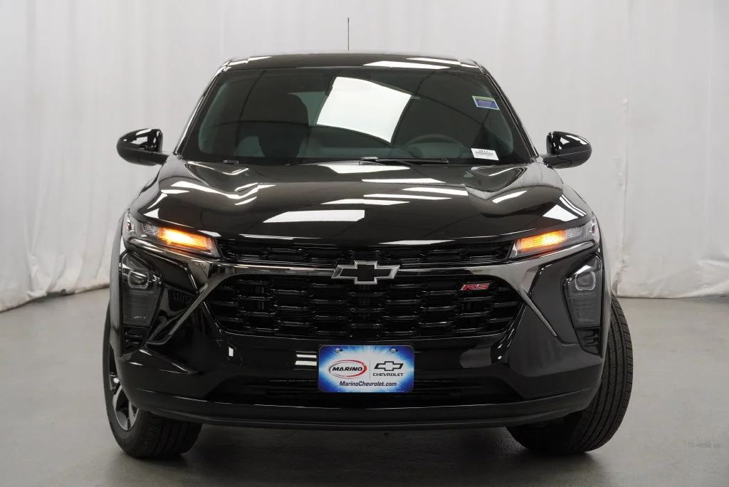 New 2026 Mosaic Black Metallic Chevrolet 1RS image 11