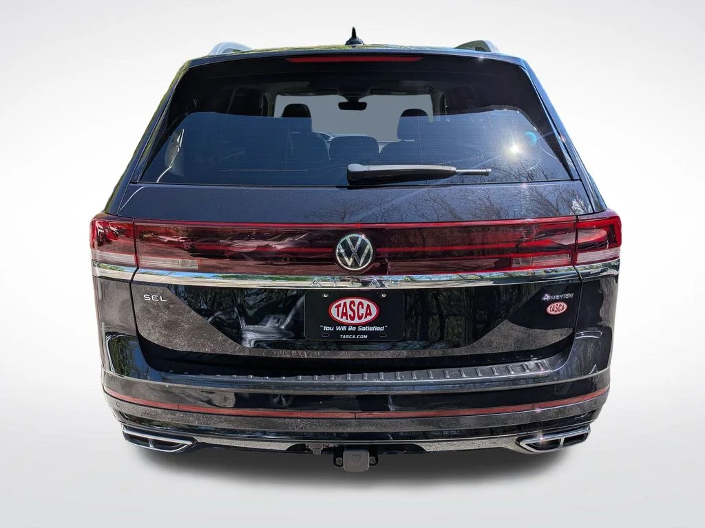 Used 2025 Black Volkswagen 2.0T SEL Premium R-Line image 4