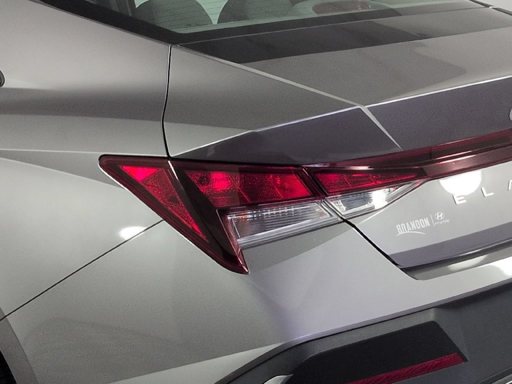 2024 Hyundai Elantra SEL - Photo 9