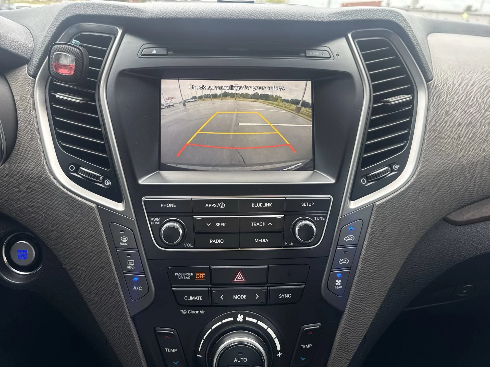 Used 2018 Night Sky Pearl Hyundai SE image 17