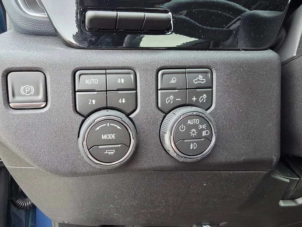 2026 Chevrolet Silverado 3500 HD High Country - Photo 18