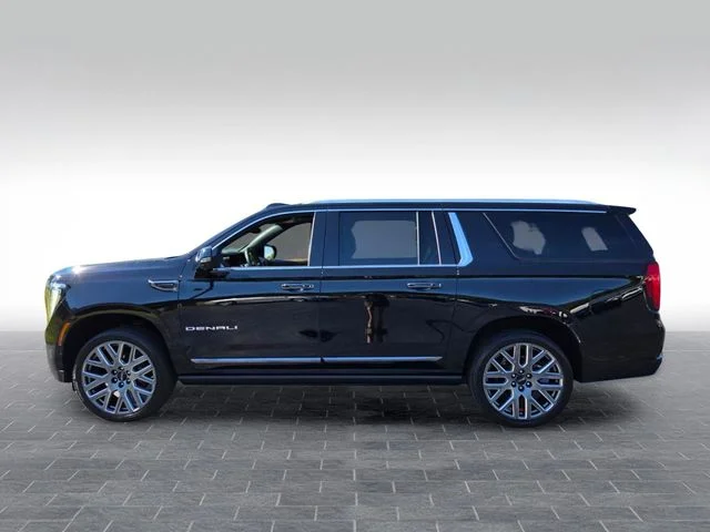 Used 2025 Black GMC Denali Ultimate image 6