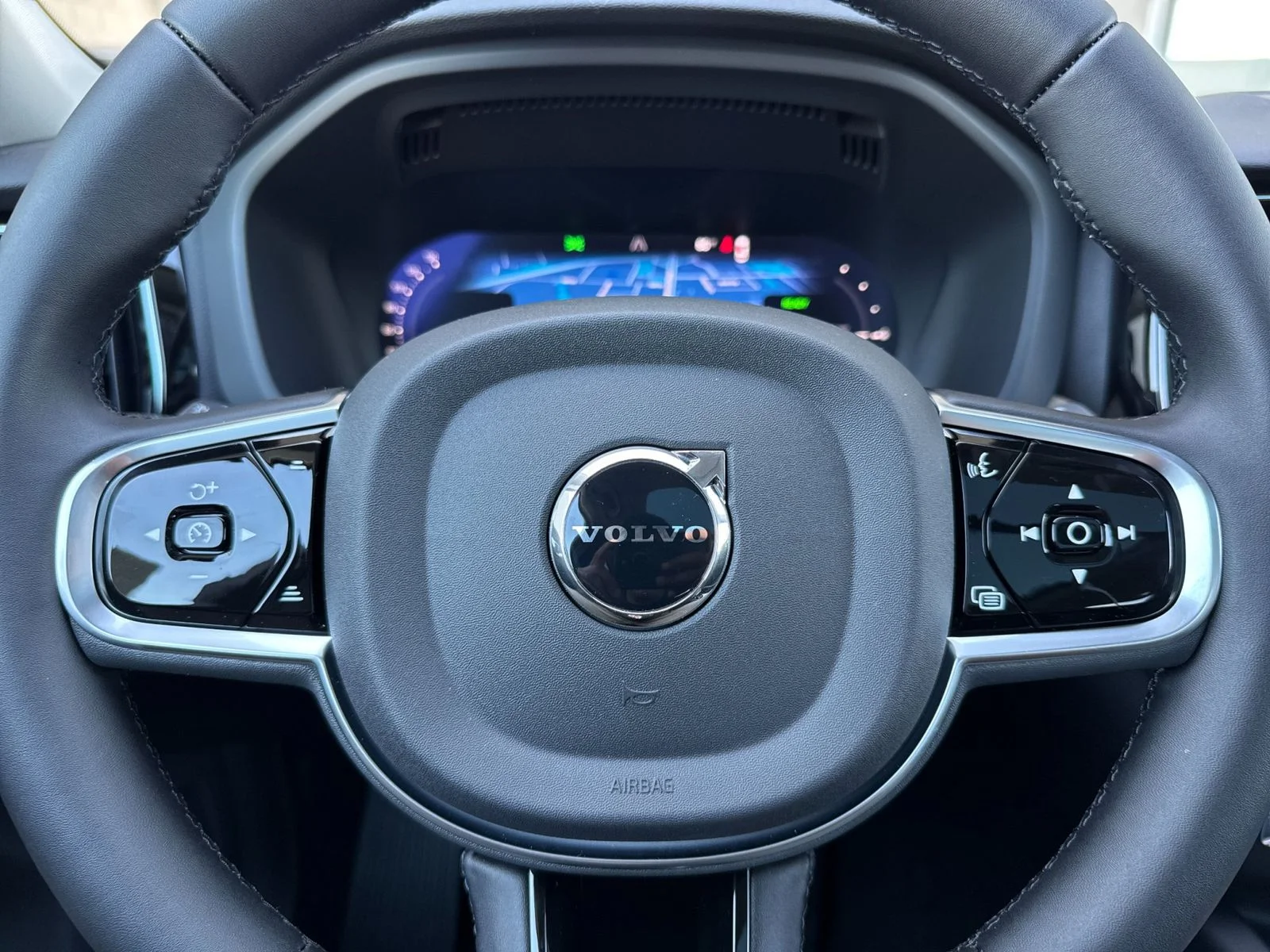 New 2026  Volvo T8 Plus image 25