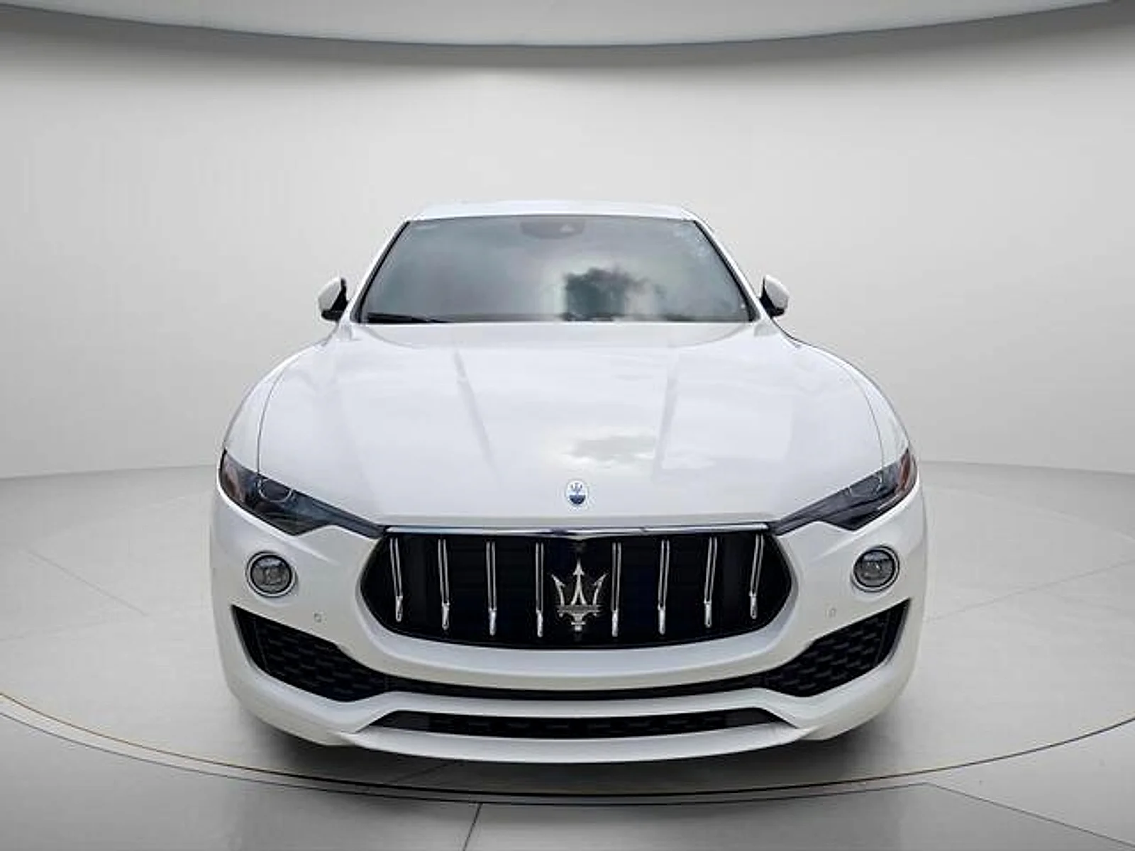 Used 2023 Bianco Maserati GT image 3