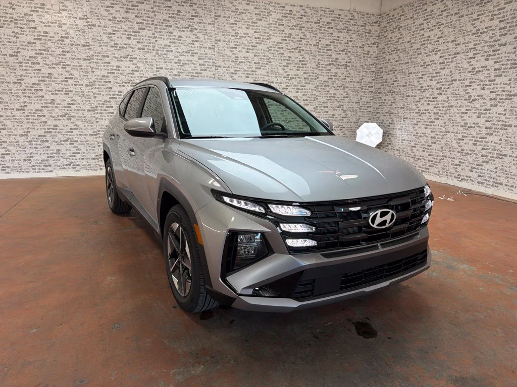 New 2026 Shimmering Silver Hyundai SEL image 1