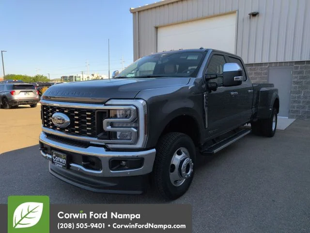 New 2026 Gray Ford Lariat image 7